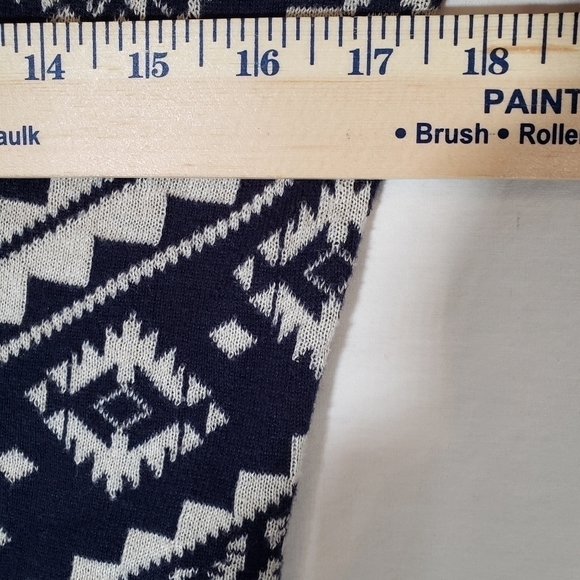 Pink Rose Navy and White Aztec Print Sweater Cardigan Sz S - Picture 8 of 8